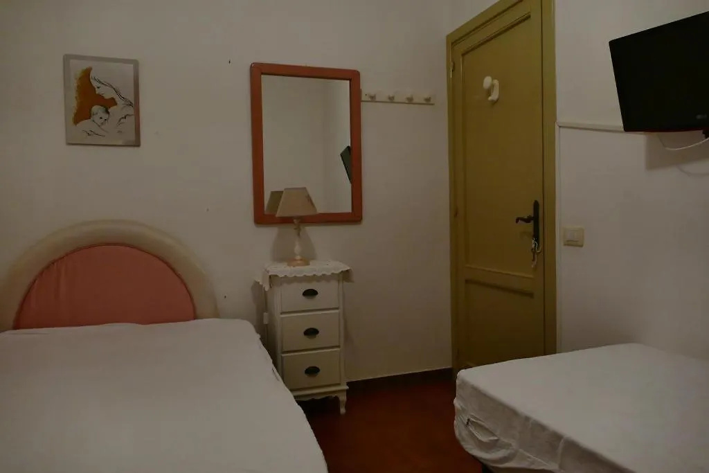 Pm 5 Via Sicilia Guest House Alghero Appartamento